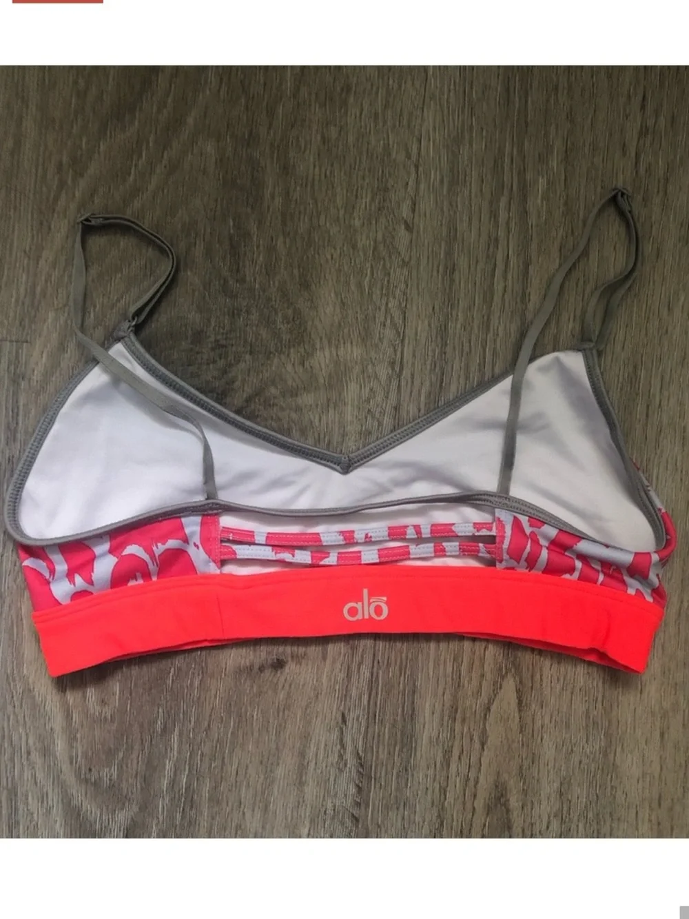 ALO Yoga Neon Pink Leopard Bralette EUC